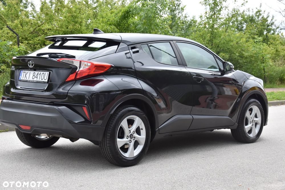 Toyota C-HR 1.2 Turbo Team Deutschland - 11
