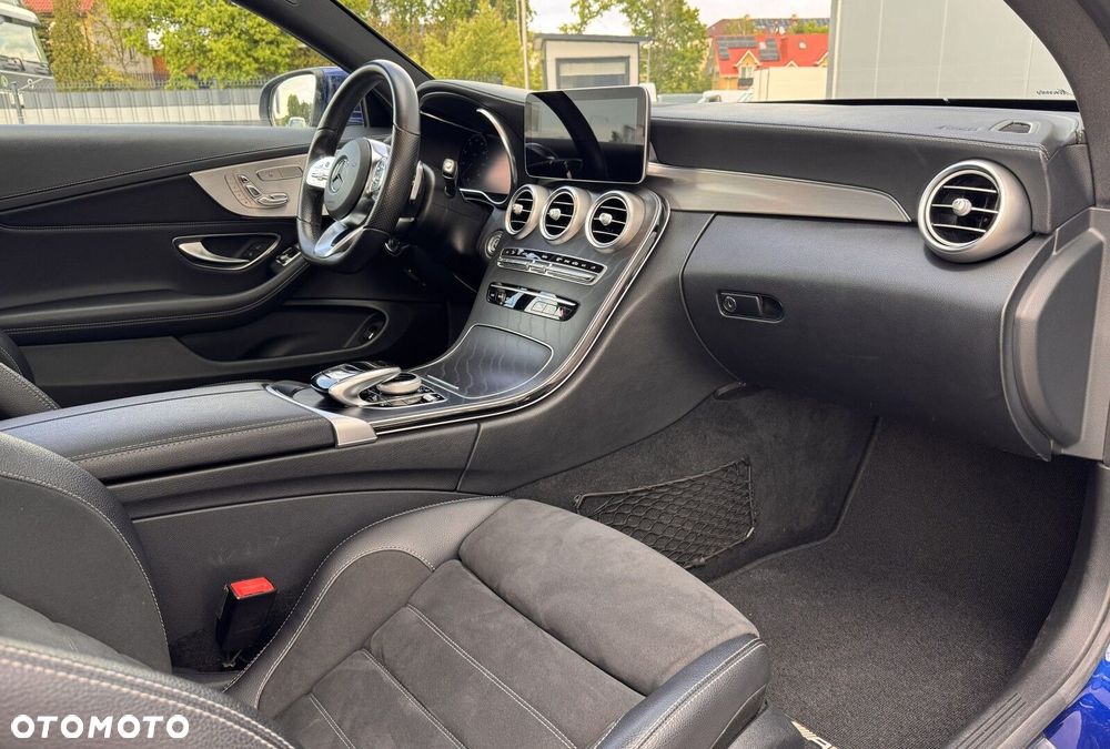 Mercedes-Benz Klasa C 200 4MATIC 9G-TRONIC - 18