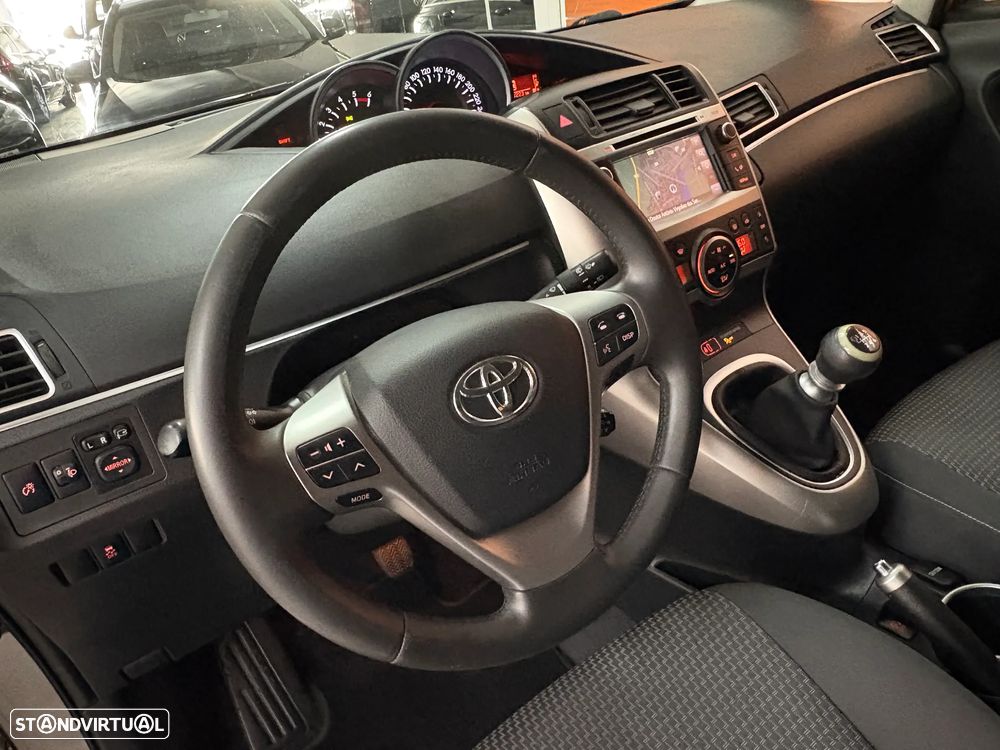 Toyota Verso 1.6 D-4D 7L S&S Skyview Edition - 8