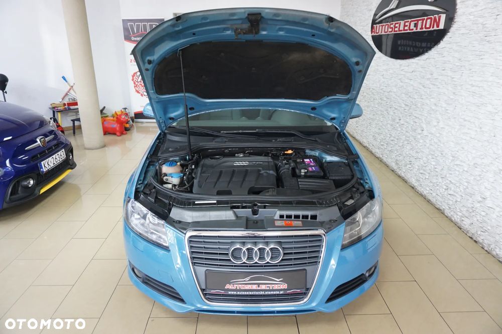 Audi A3 Sportback 2.0 TDI Ambiente - 8