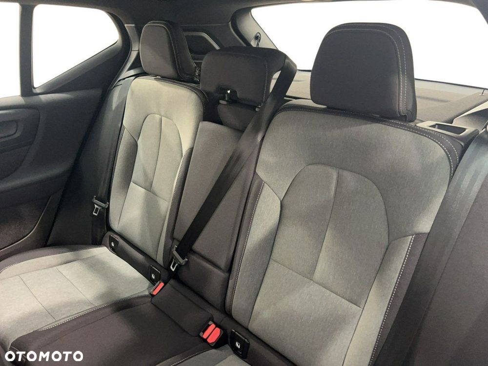 Volvo XC 40 B3 Core - 12