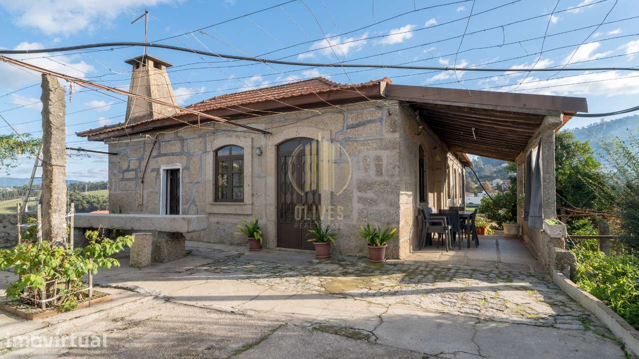 Moradia para Restaurar T4 Venda em Mogege,Vila Nova de Famalicão - Grande imagem: 4/50