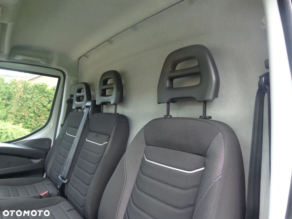 Iveco DAILY 35S14 L4H2 - 9