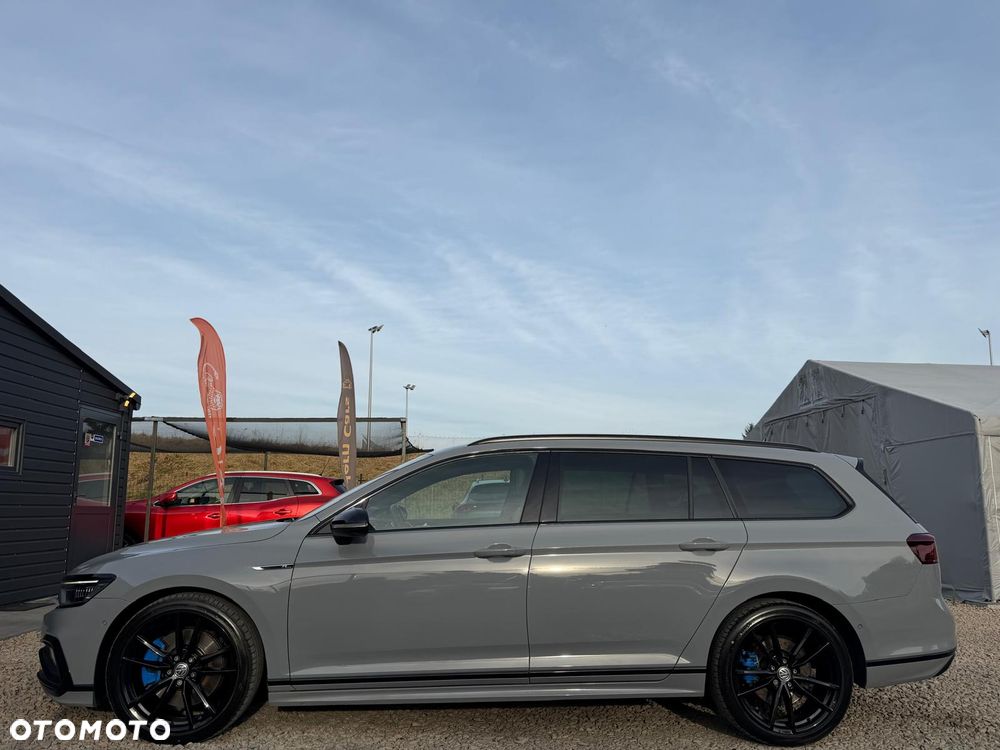 Volkswagen Passat 2.0 TDI SCR 4Motion DSG Elegance - 15