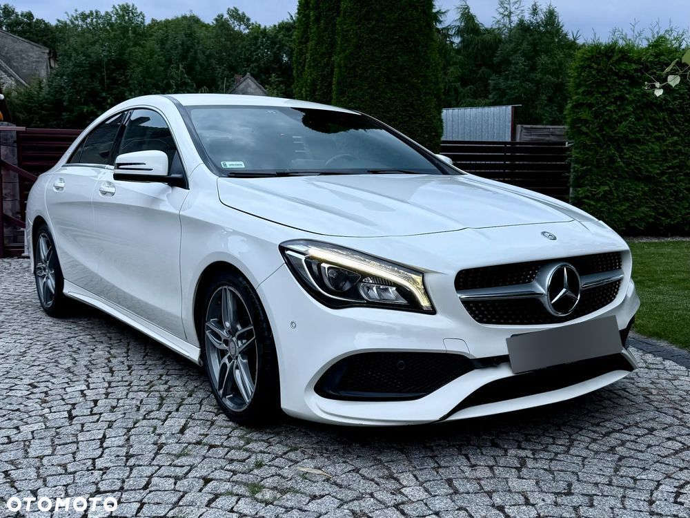 Mercedes-Benz CLA 200 7G-DCT AMG Line - 1