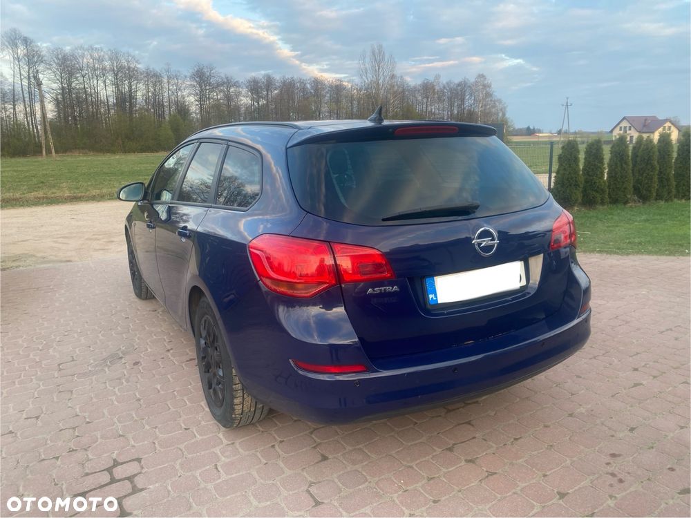 Opel Astra 1.7 CDTI DPF - 22