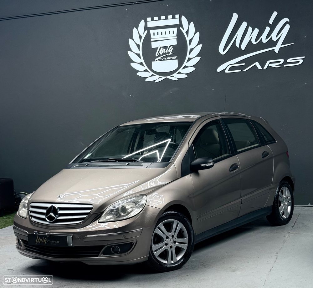 Mercedes-Benz A 180 Avantgarde Aut. - 1