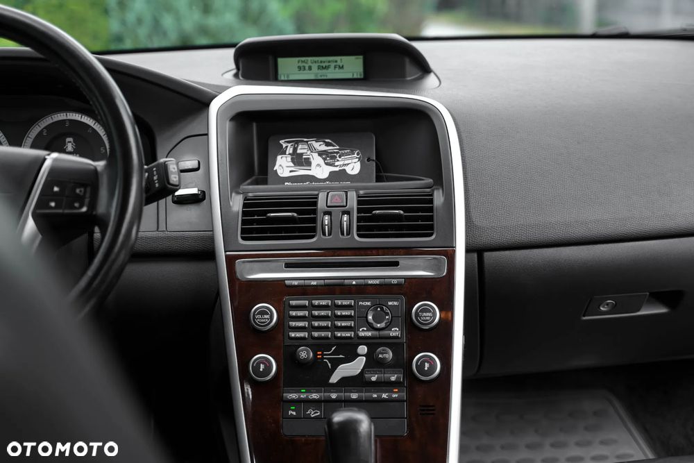 Volvo XC 60 D3 AWD Momentum - 24