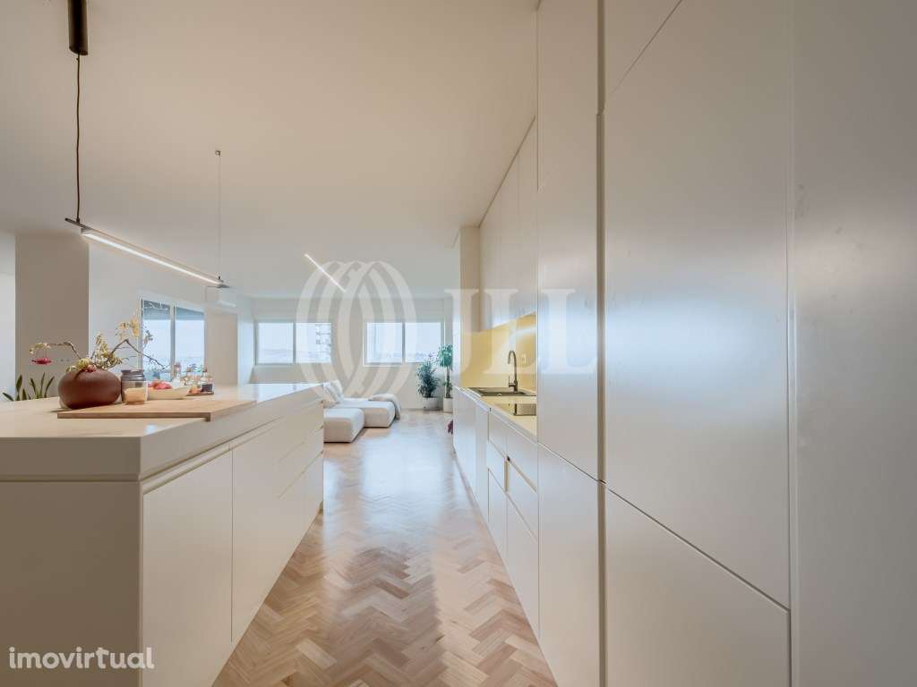 Apartamento T4, com varanda e garagem, no Porto - Grande imagem: 5/34