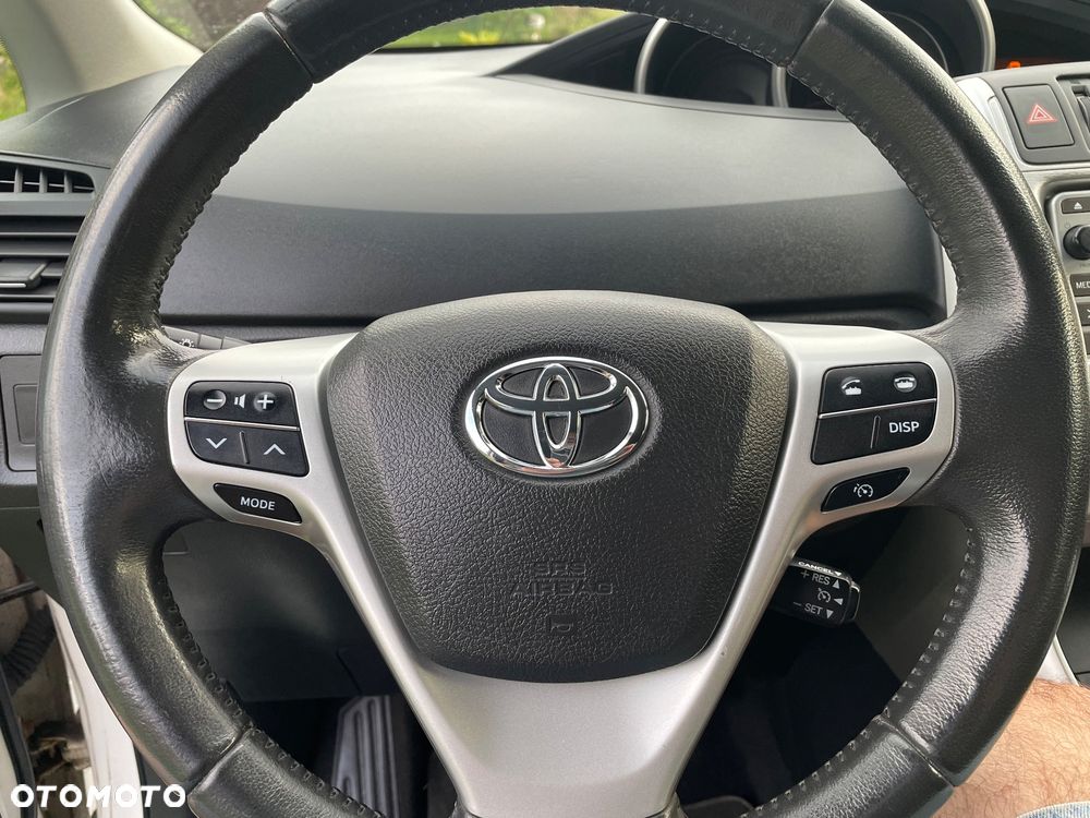 Toyota Verso 2.0 D-4D Sol 7os - 25