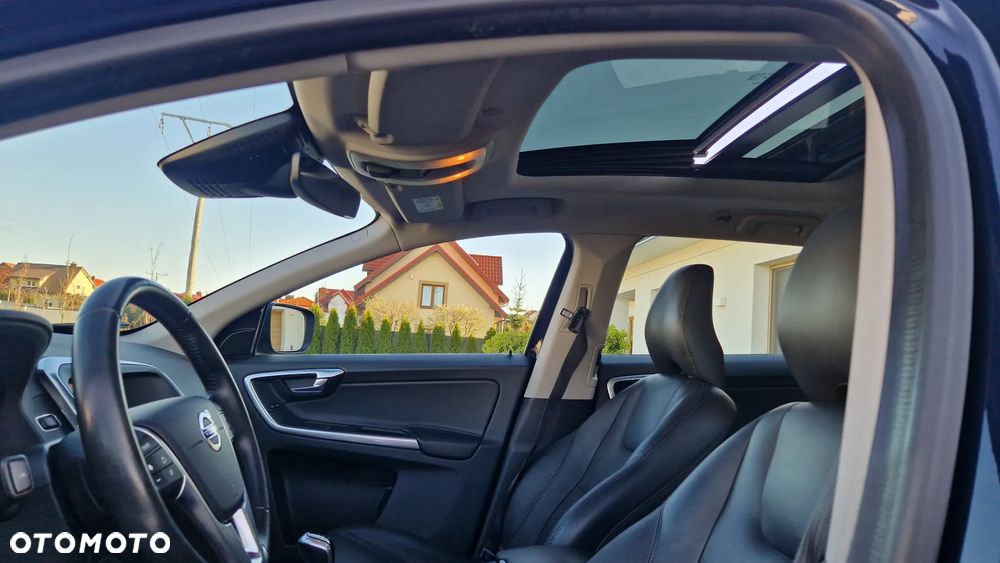Volvo XC 60 D3 Summum - 9