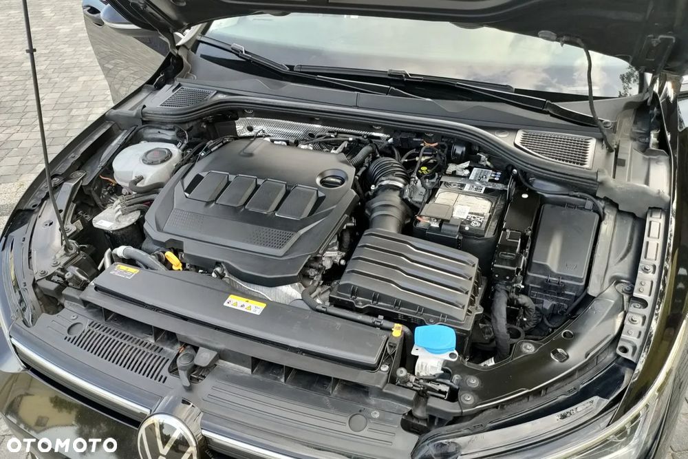 Volkswagen Golf VIII 2.0 TDI Style - 32