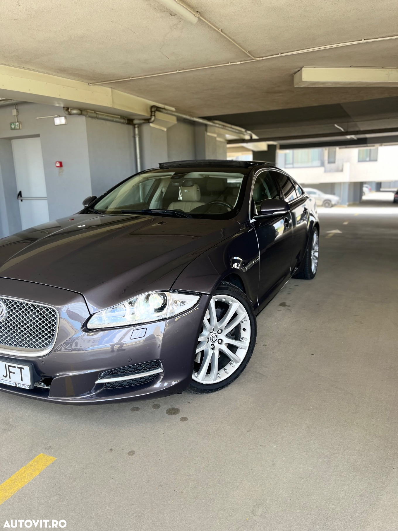 Jaguar XJ 3.0 V6 Premium Luxury Aut SWB - 17