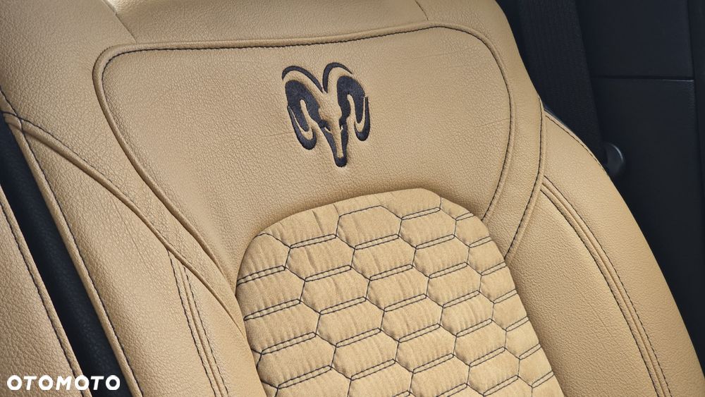RAM 1500 5.7 Crew Cab Bighorn - 26