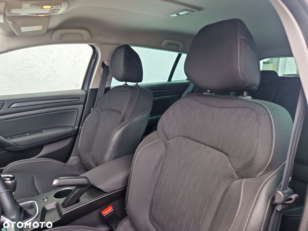 Renault Megane 1.5 Blue dCi Zen - 11