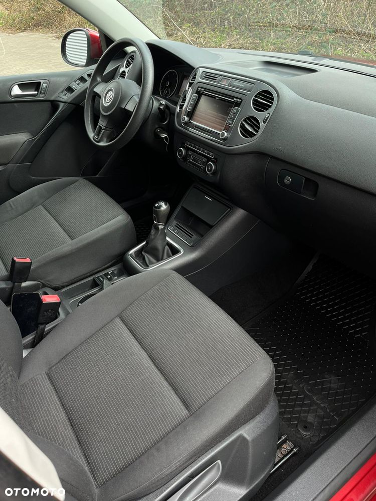 Volkswagen Tiguan 2.0 TDI DPF 4Motion BlueMotion Technology Track & Style - 23