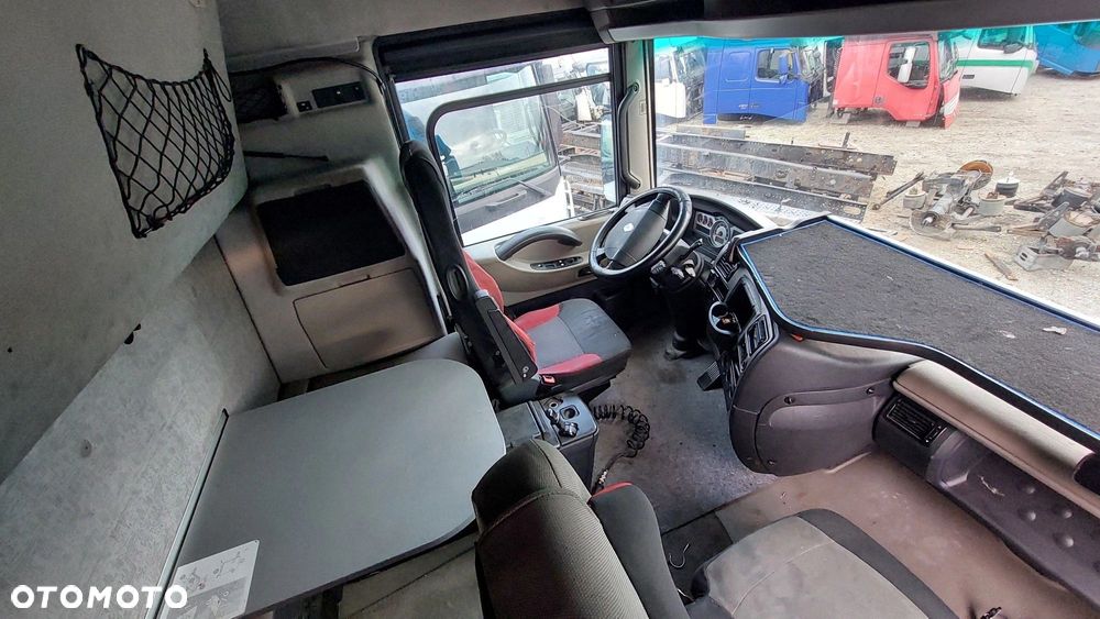 RENAULT MAGNUM 480 520 DXI VEGA KABINA KPL SALONKA - 5