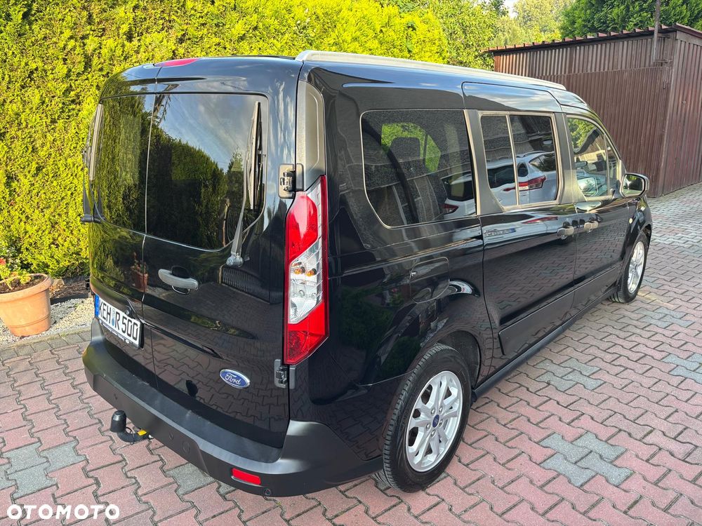 Ford Tourneo Connect Grand - 32