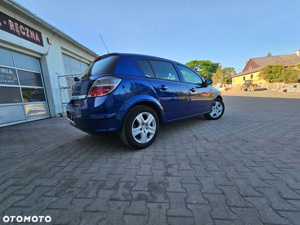 Opel Astra 1.6 Edition - 4