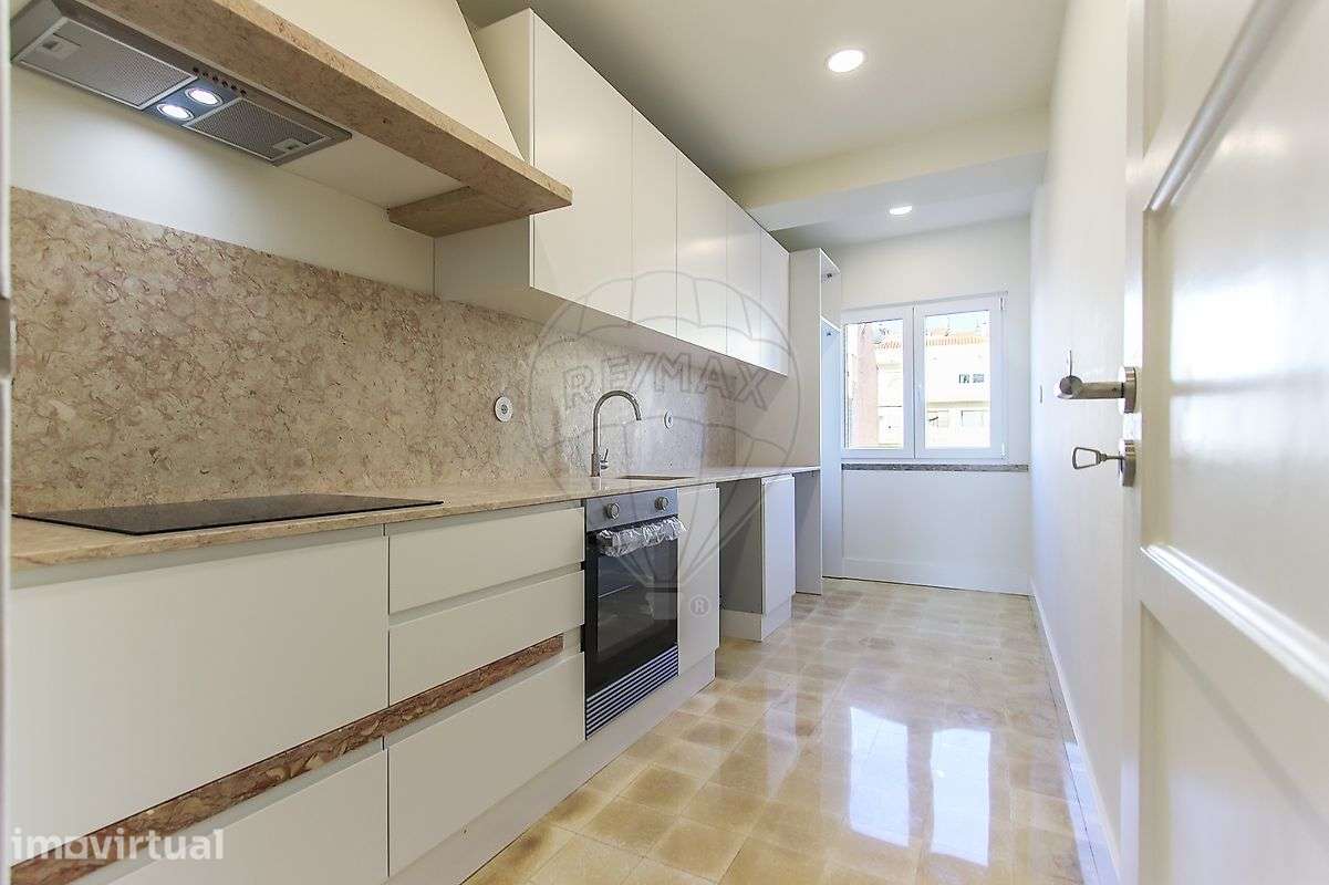 Apartamento T2 para arrendamento - Grande imagem: 2/17