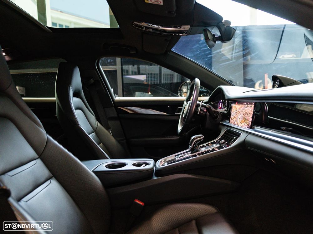 Porsche Panamera 4S E-Hybrid - 44