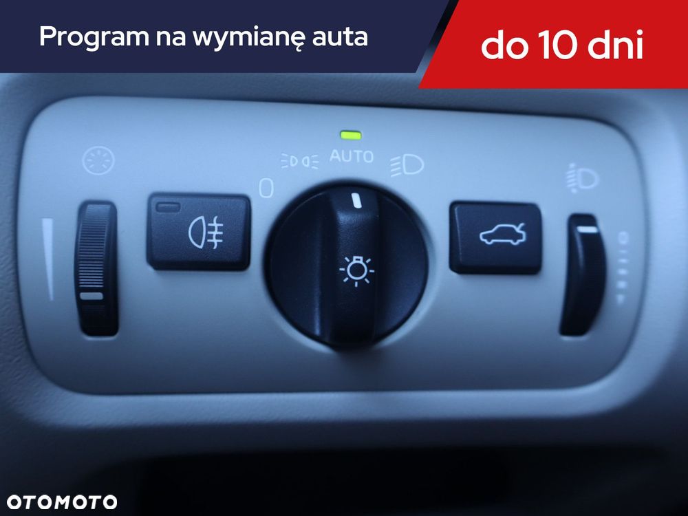 Volvo V40 - 18