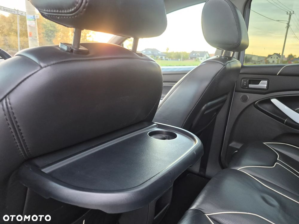 Ford Kuga 2.0 TDCi 2x4 Individual - 19