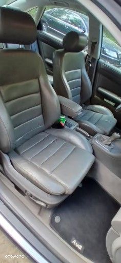 Audi A6 Limousine 2.4 - 9