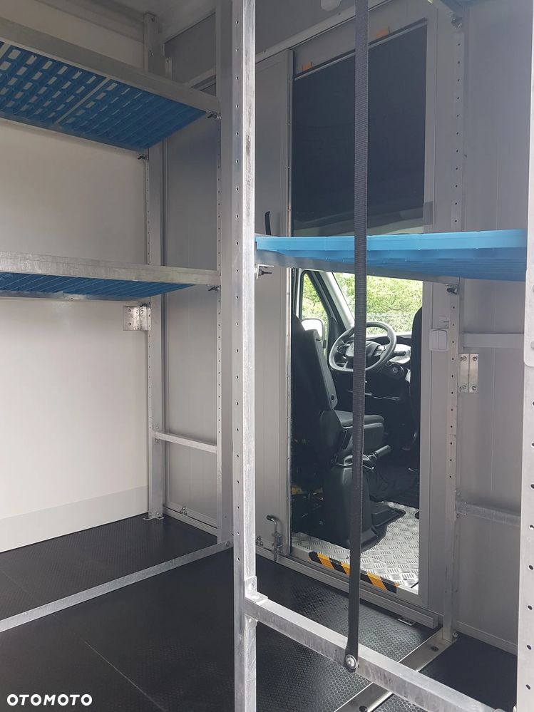 Iveco DAILY KONTENER NISKOPODŁOGOWY 4,43x2,23x2,42 SKLEP FOODTRUCK BAR KLIMA KONIOWÓZ KAMPER - 27