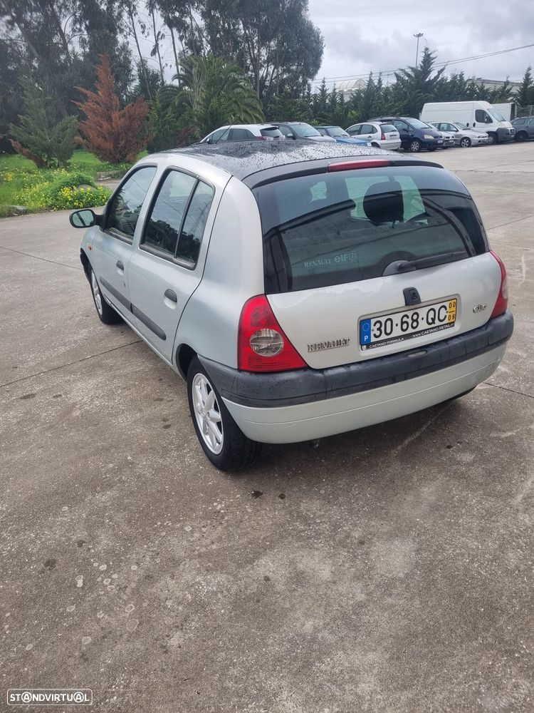Renault Clio 1.2 RXE - 4