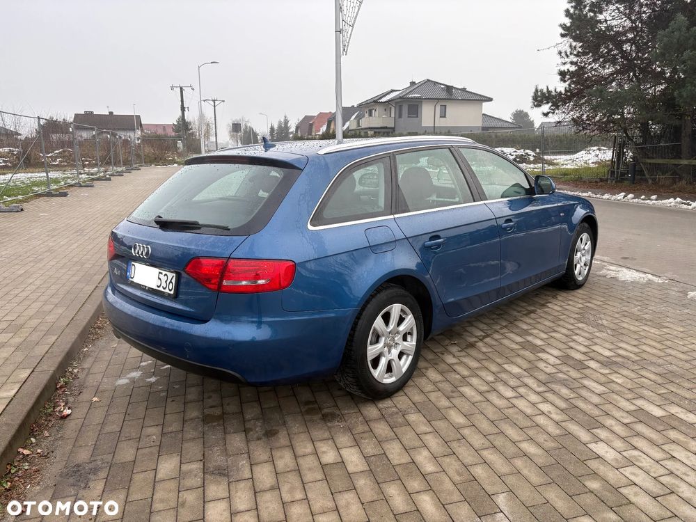 Audi A4 Avant 2.0 TDI DPF - 6