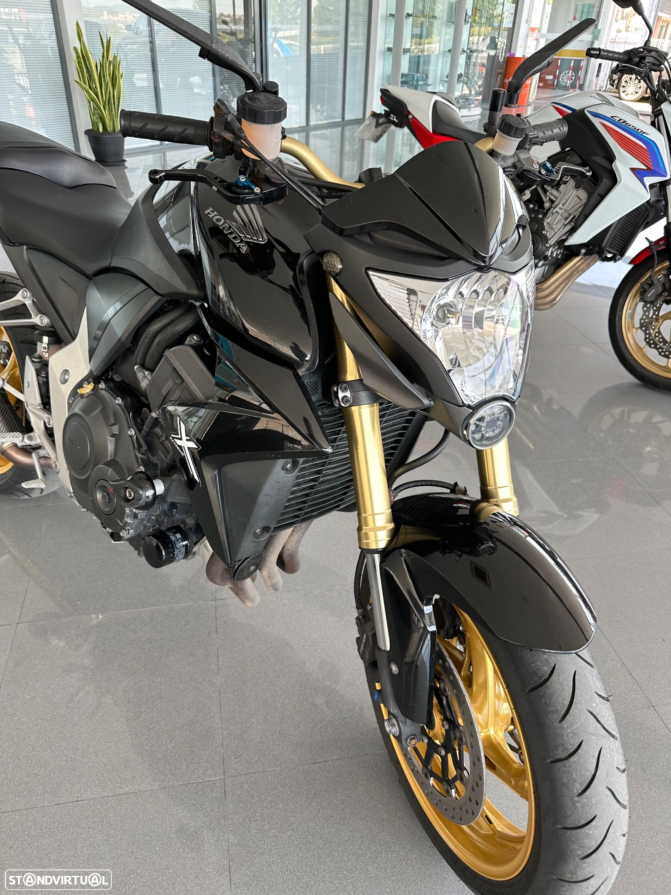 Honda CB - 14