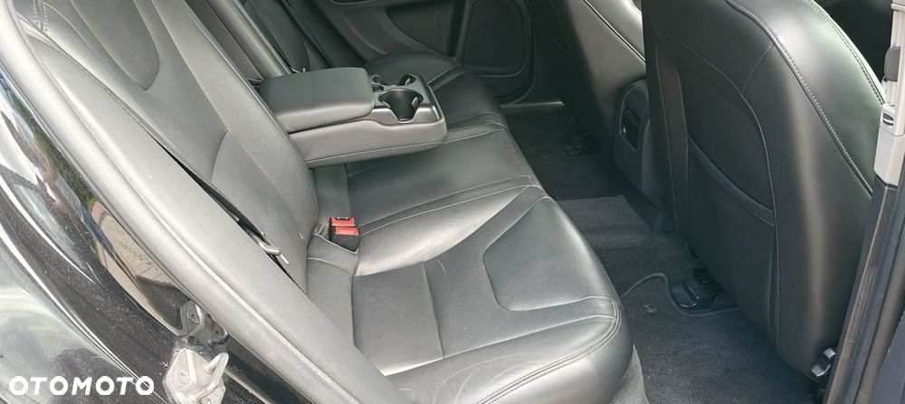 Volvo S60 D2 Drive-E Dynamic Edition (Momentum) - 9