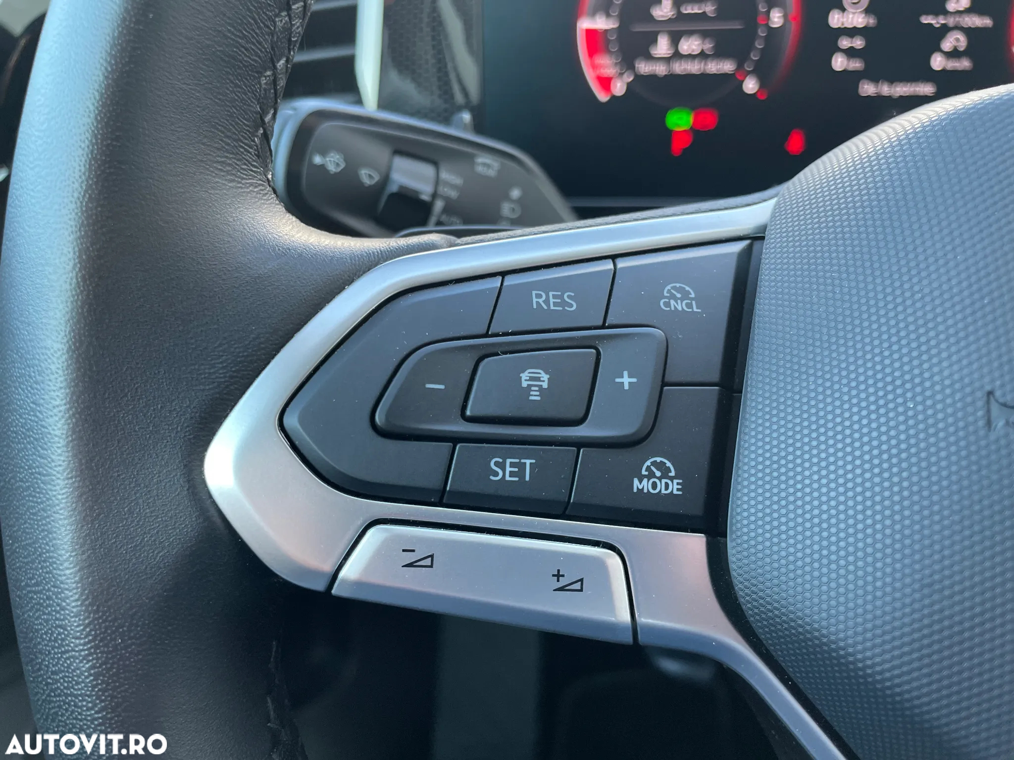 Volkswagen Passat - 13