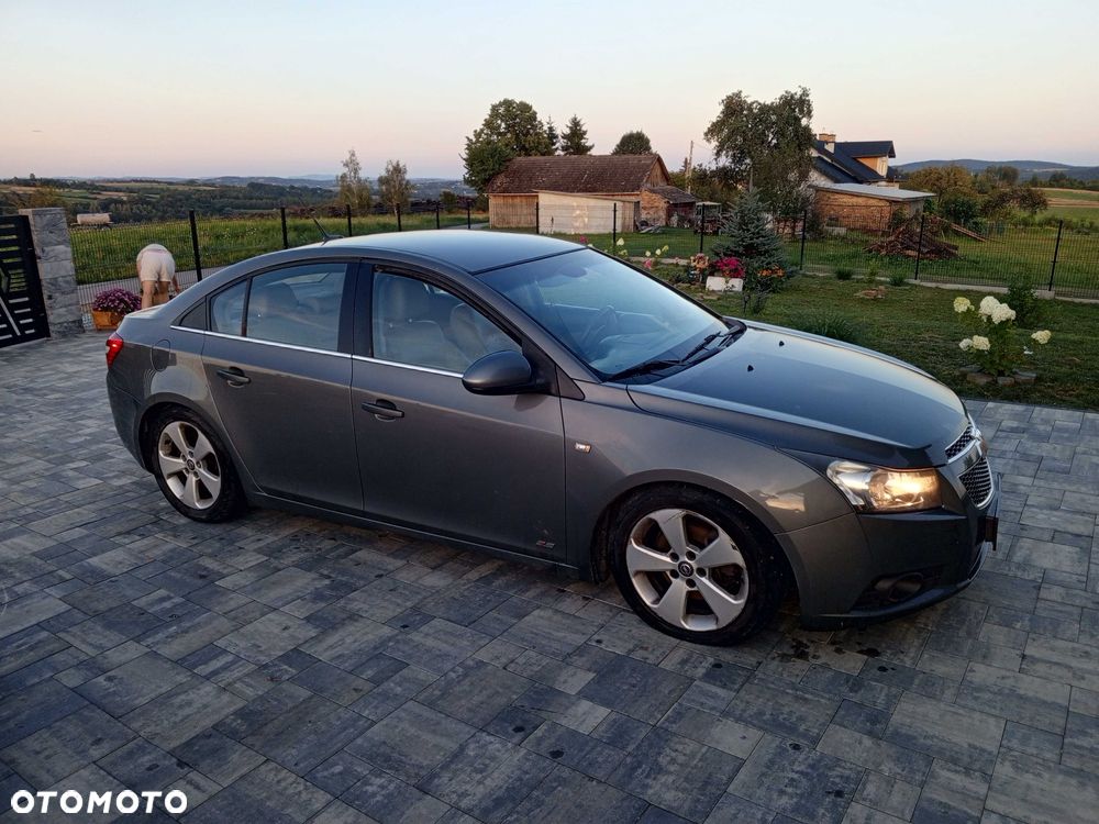 Chevrolet Cruze - 3