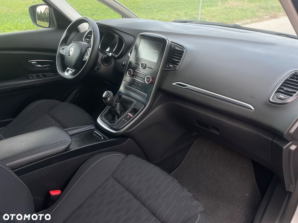 Renault Scenic BLUE dCi 120 LIMITED - 16