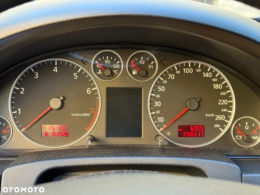 Audi A6 Allroad - 33