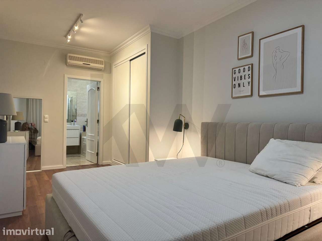 Apartamento T3 Colinas do Cruzeiro - Odivelas com 2 lugares de estacio - Grande imagem: 2/47