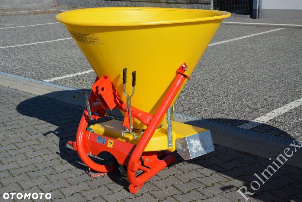 Przystawka sadownicza Rozsiewacz sadowniczy do nawozów Lejek Transport - 1