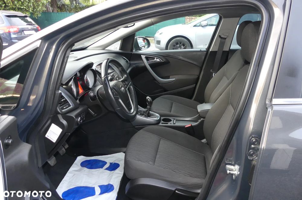 Opel Astra 1.4 T Cosmo - 6