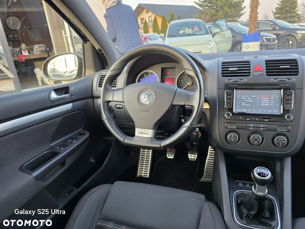 Volkswagen Golf 2.0 GTI - 36
