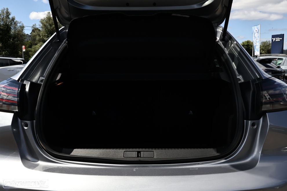 Peugeot 208 1.2 PureTech Allure - 18
