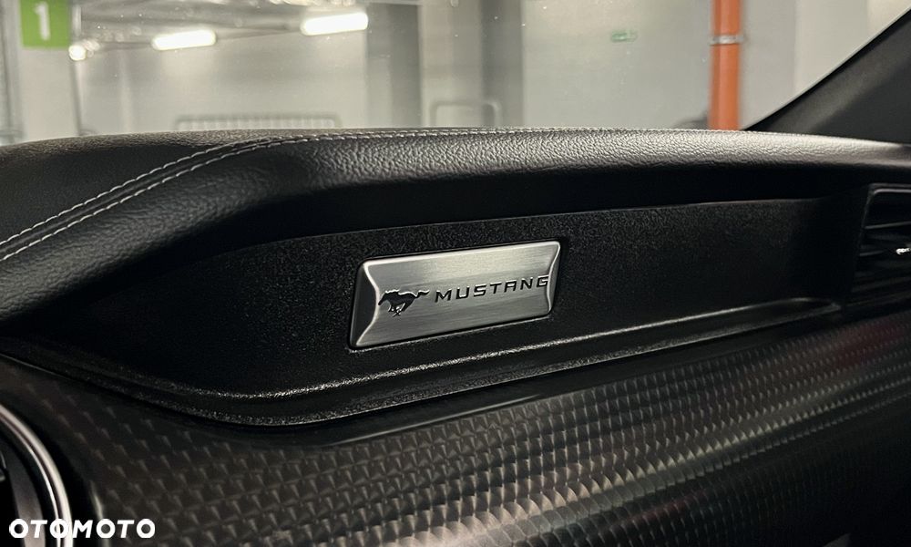 Ford Mustang 5.0 V8 GT - 28