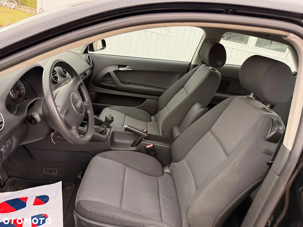 Audi A3 3-drzwiowe 1.6 FSI S Line Sportpaket plus - 14