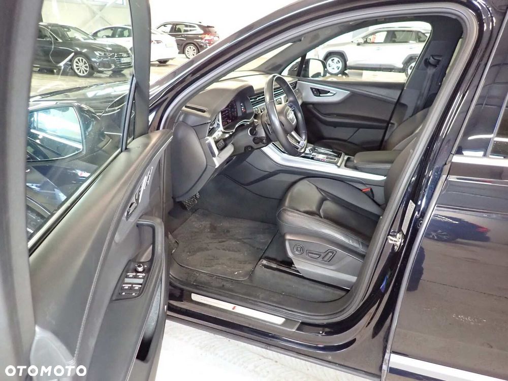 Audi Q7 - 7