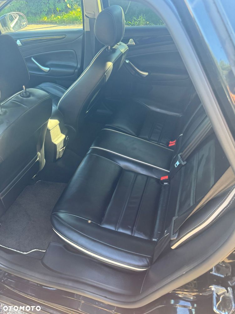 Ford Mondeo 2.0 TDCi Titanium S - 12