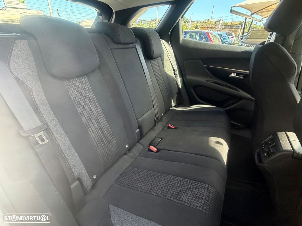 Peugeot 3008 1.5 BlueHDi Active Pack - 16
