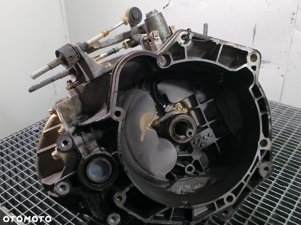 SKRZYNIA BIEGÓW MANUALNA OPEL ASTRA H 55192042     M32 1.9 CDTI - 1
