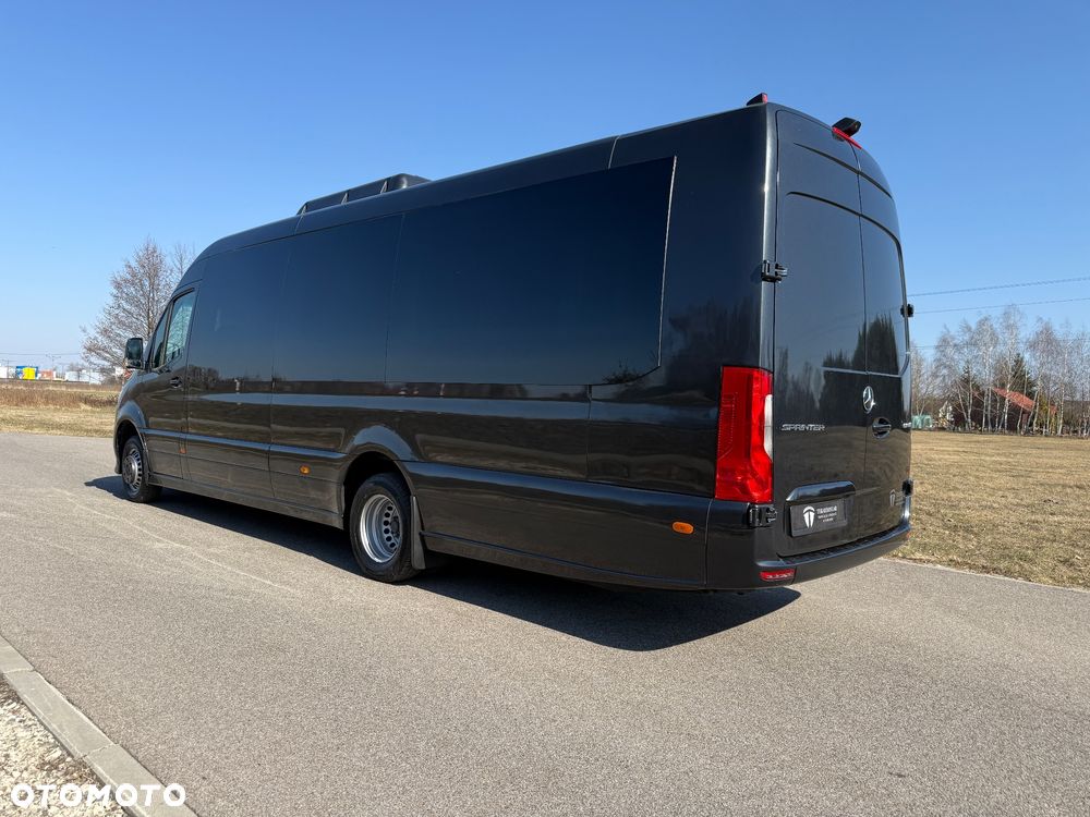 Mercedes-Benz Sprinter 519 - 11