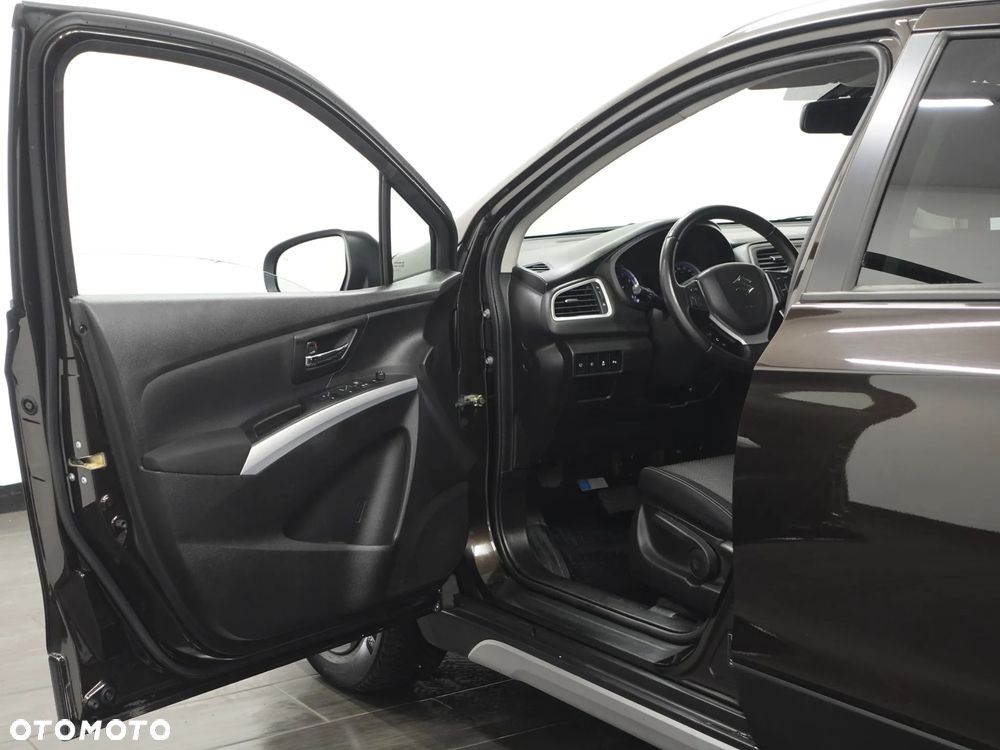 Suzuki SX4 S-Cross 1.6 VVT CVT 4x4 limited - 17